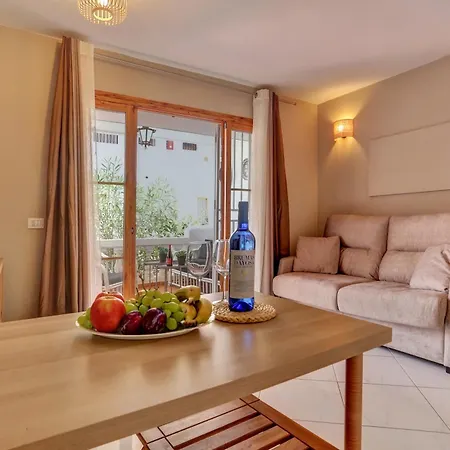 아파트 Relaxing 1 Bed, Los Cristianos, Heated Pool, Air Con