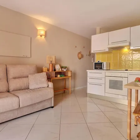 아파트 Relaxing 1 Bed, Los Cristianos, Heated Pool, Air Con *