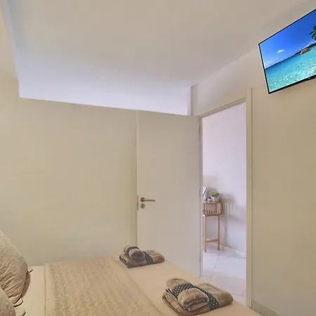 아파트 Relaxing 1 Bed, Los Cristianos, Heated Pool, Air Con 아로나