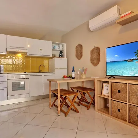 Lejlighed Relaxing 1 Bed, Los Cristianos, Heated Pool, Air Con *